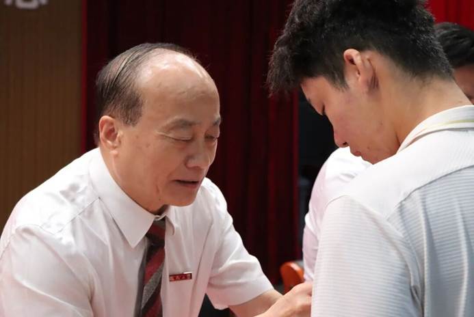 a3fa093e6ee8e8c3b4178cf977fa6eef